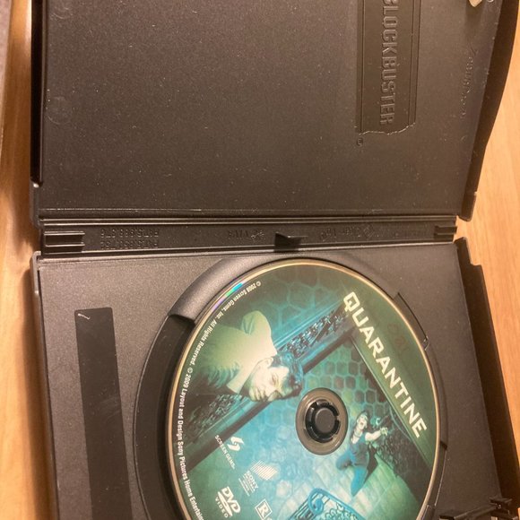 Quarantine (DVD) - Picture 4 of 4